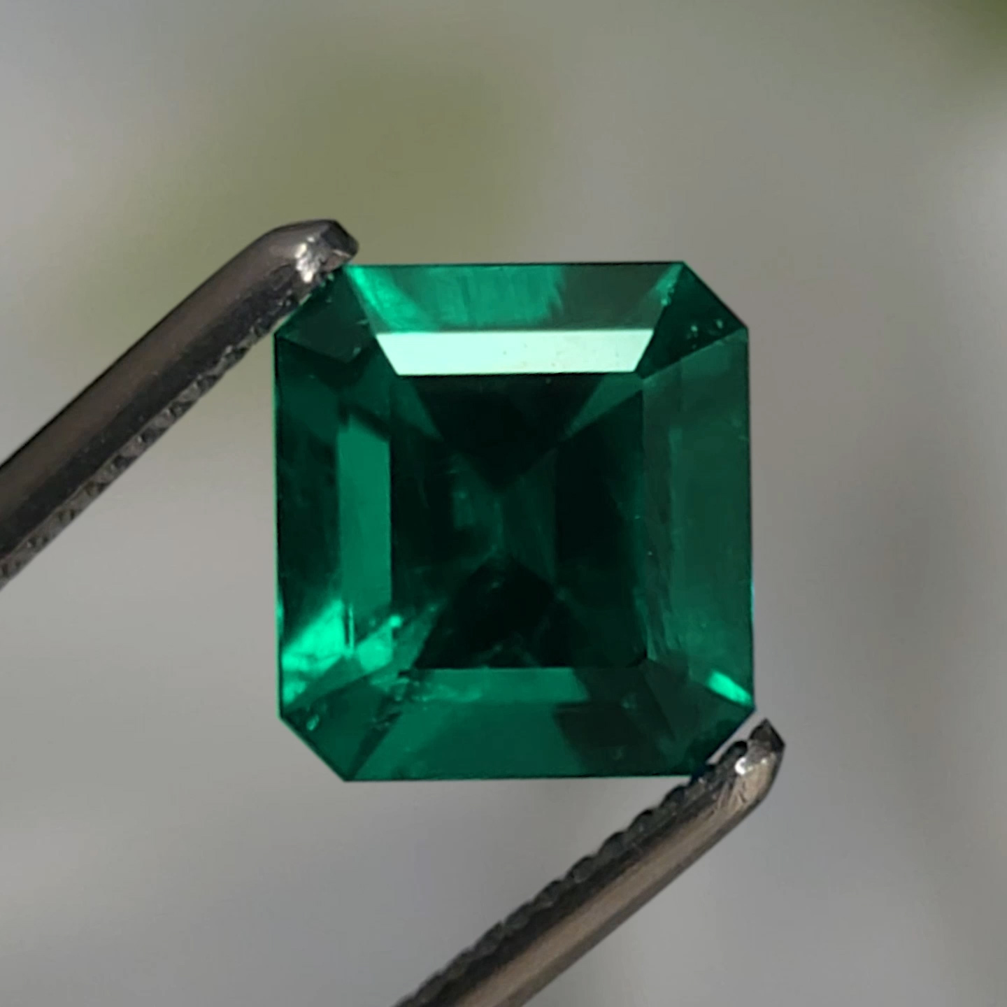 コロンビア産無処理エメラルド(ノンオイル)1.118ct(SSEF宝石鑑別書 GUBELIN宝石鑑別書付) | ユアエメラルド